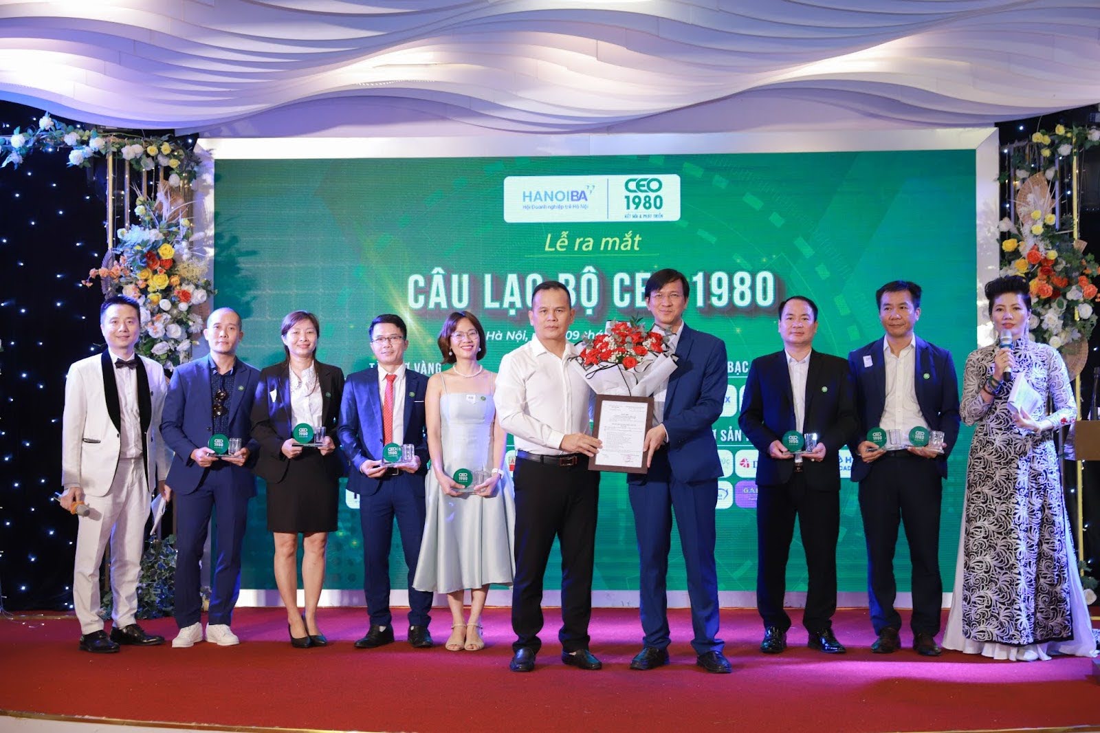 RA MẮT CÂU LẠC BỘ CEO 1980 (3)